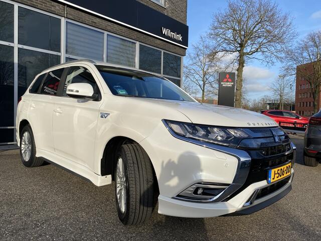 Mitsubishi OUTLANDER 2.4 PHEV Intense S | Trekhaak