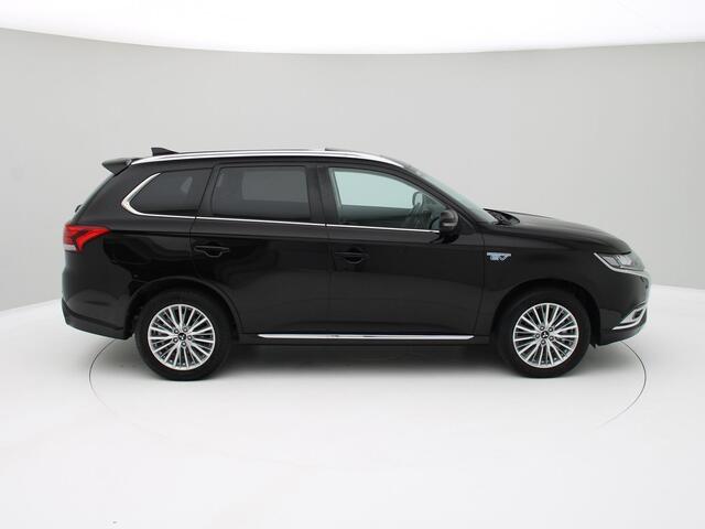 Mitsubishi OUTLANDER 2.4 PHEV Intense+ Schuifdak/Leder/Trekhaak