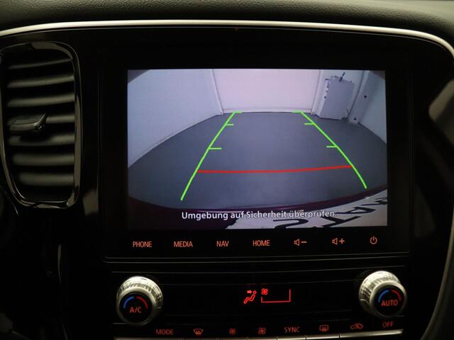 Mitsubishi OUTLANDER 225pk PHEV Intense Automaat Camera | Cruise | Navi | Stoelverw.