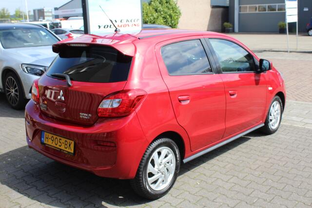 Mitsubishi SPACE STAR 1.0 Active Automaat Navigatie Airco Lmv Elek P. C.V.