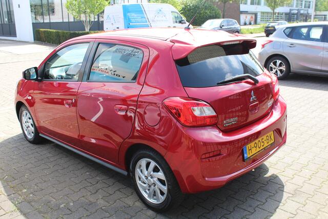 Mitsubishi SPACE STAR 1.0 Active Automaat Navigatie Airco Lmv Elek P. C.V.