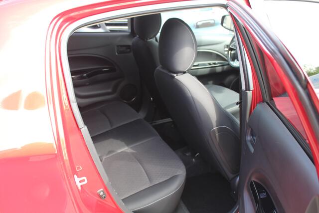 Mitsubishi SPACE STAR 1.0 Active Automaat Navigatie Airco Lmv Elek P. C.V.