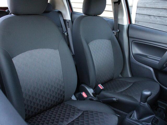 Mitsubishi SPACE STAR Connect+ 1.2 70PK 5DRS Airco, Apple carplay/Android auto, Audio/DAB, Elek.verst.buitenspiegels en ramen voor,