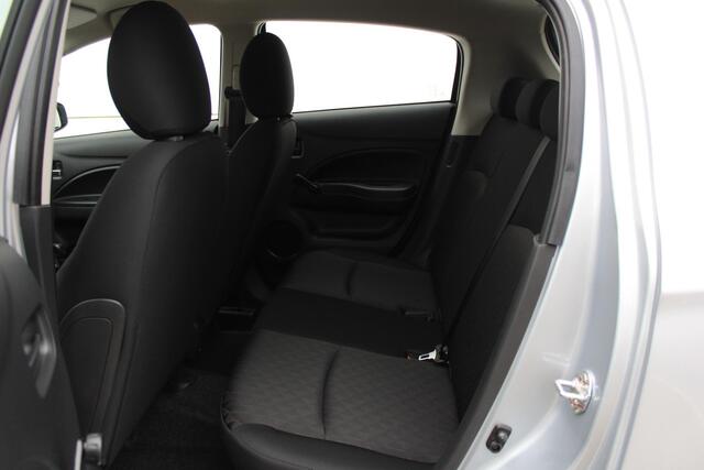 Mitsubishi SPACE STAR 1.2 Active / ¤4185,- Voordeel Op Nieuwprijs / Rijklaarprijs / Direct Leverbaar/ 5 Persoons / 8 Jaar Fabrieksgarantie /