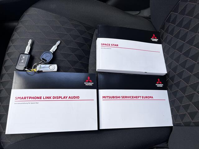Mitsubishi SPACE STAR 1.2 Intense Automaat / Garantie tot 16-01-2033* / Stoelverwarming / Navigatie via Apple Carplay Android / 15" LM wielen /
