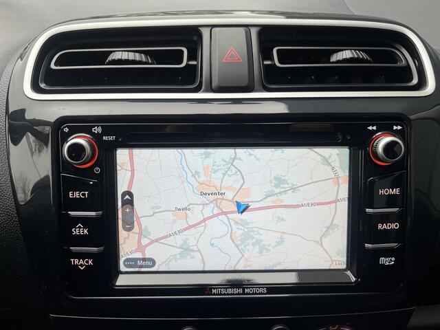 Mitsubishi SPACE STAR 1.2 Instyle / Automaat / Navigatie + Apple Carplay/Android Auto / Stoelverwarming Voor / Bluetooth / 15" Lichtmetalen Velgen / Airco /