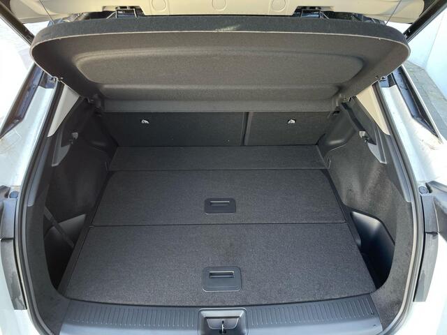 Nissan Ariya Advantage Edition Plus 91 kWh / ** Voorraadvoordeel ¤6.000,- ** / Nieuw uit Voorraad Leverbaar / 22 KW Lader / 20" inch velgen