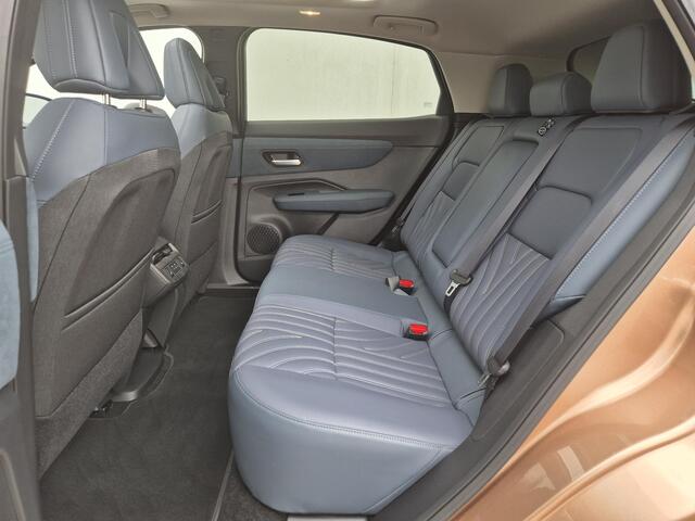 Nissan Ariya e-4ORCE Evolve+ Pack 91 kWh Automaat / 1e Eigenaars Auto direct van Nissan / 20" / HUD / Trekgewicht 1.500 kg / Glazen schuif- en kanteldak / WLTP 498 km stad 612 km / Bose Audio Systeem / Stuur-, Stoel en Achterbankverwarming / Elektrische achterklep / S