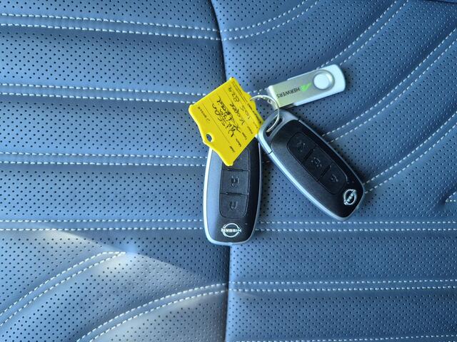 Nissan Ariya e-4ORCE Evolve+ Pack 91 kWh Automaat / Vision Tech / HUD / Trekgewicht 1500 kg / Glazen schuif- en kanteldak / Bose Audio Systeem / Stuur-, Stoel en Achterbankverwarming / Rondomzicht camera / Elektrische achterklep /