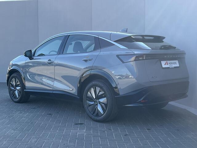 Nissan Ariya Limited Edition 91 kWh / NIEUW uit voorraad leverbaar! / Achteruitrijcamera / Apple Carplay & Android Auto / Navigatie full map / Keyless Entry & Start / Adaptieve Cruise Control / Climate Control /