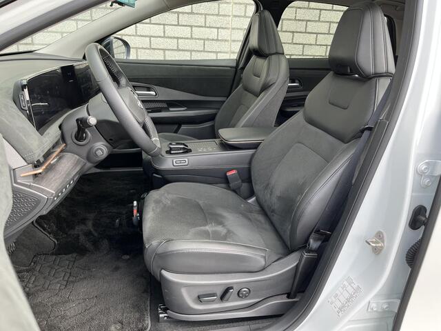 Nissan Ariya 63 kWh Evolve | 22kW Lader | 20" LMV | Panoramadak | Navigatie | Camera| El. Achterklep |