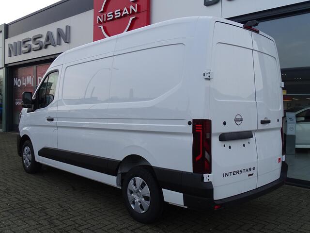 Nissan INTERSTAR L2H2 Limited 87 kWh | Verwarmbare voorruit | PDC | Achteruitrijcamera | Apple carplay & Android auto | Stoelverwarming |