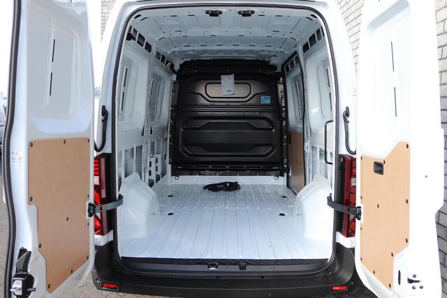 Nissan INTERSTAR Interstar-e L2H2 Limited 87 kWh | Achteruitrijcamera | Voorruitverwarming | Apple Carplay/Android Auto |