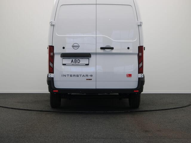 Nissan INTERSTAR Interstar-e Limited 87 kWh Batterij | 7" TFT kleuren instrumentenpaneel | Achteruitrijcamera | Cruise control met snelheidsbegrenzer