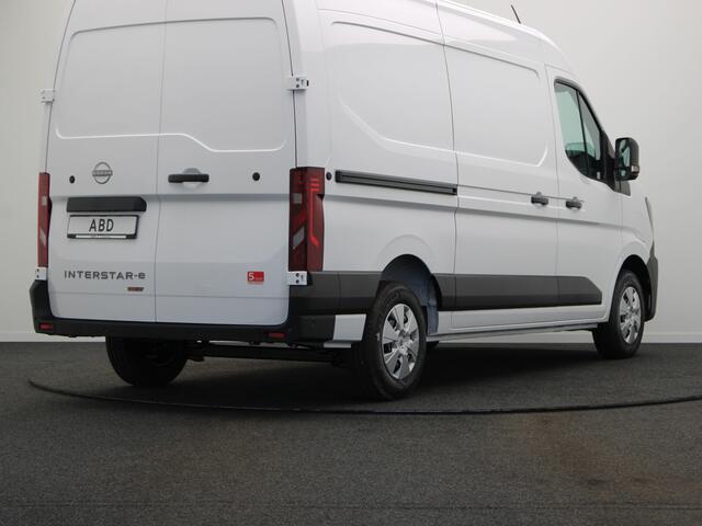 Nissan INTERSTAR Interstar-e Limited 87 kWh Batterij | 7" TFT kleuren instrumentenpaneel | Achteruitrijcamera | Cruise control met snelheidsbegrenzer