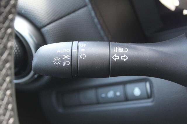 Nissan JUKE 1.0 114 pk DIG-T N-Connecta Nieuwste Model Van 37250,- voor 24895,- Navigatie, Stoel verwarming, Cilmate control, Cruise Control, Lane Assist