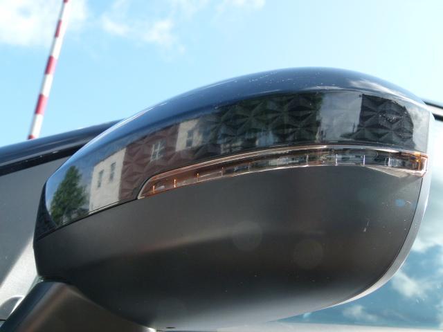 Nissan JUKE 1.0 DIG-T Enigma, CARPLAY/LMV 19"/KEYLESS ENTREE