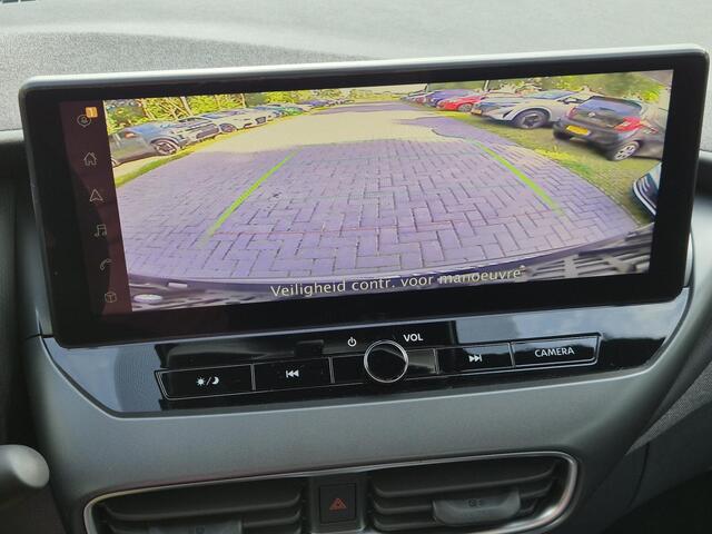 Nissan JUKE 1.0 DIG-T DCT Automaat N-Connecta Automaat / Apple Carplay Android Auto / Allseason banden / Stoelverwarming / Achteruitrijcamera / Navigatie / Cruise control / Climate control / Elektrische ramen voor en achter /