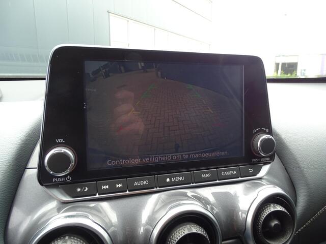 Nissan JUKE 1.0 DIG-T N-Connecta 6-BAK| NAVIGATIE| ACHTERUIT RIJ CAMERA| MULTIMEDIA| AIRCO/ECC| CRUISECONTROL| MULTIFUNCTIONEEL STUURWIEL| PARKEERSENSOREN| TREKHAAK| LM-VELGEN.