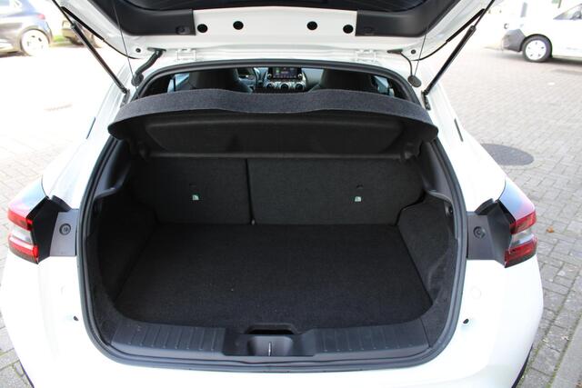 Nissan JUKE 1.6 Hybrid Tekna