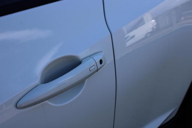 Nissan JUKE 1.6 Hybrid Tekna