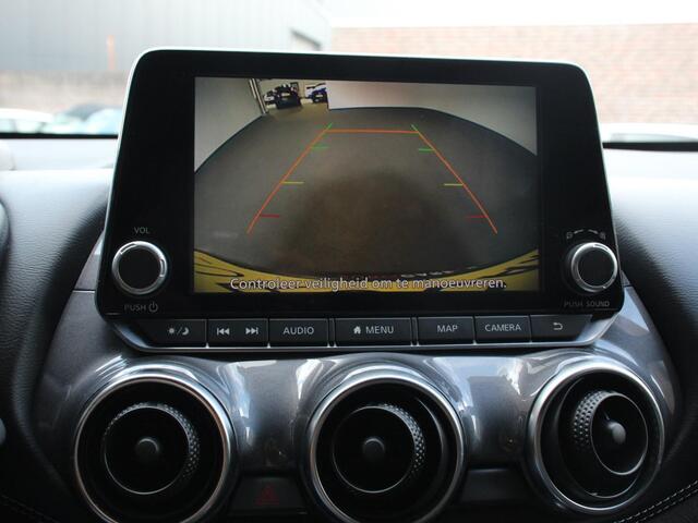 Nissan JUKE 1.0 DIG-T N-Connecta Climate control Cruise control Achteruitrijcamera Keyless Navigatie LED Verwarmde voorstoelen Verwarmd stuurwiel Parkeersensoren Apple Carplay/ Android Auto