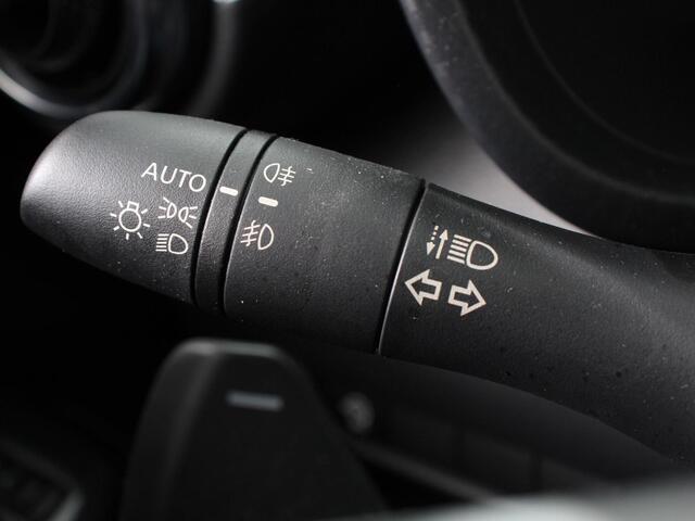 Nissan JUKE 1.0 DIG-T N-Connecta Climate control Cruise control Achteruitrijcamera Keyless Navigatie LED Verwarmde voorstoelen Verwarmd stuurwiel Parkeersensoren Apple Carplay/ Android Auto