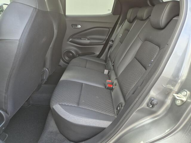 Nissan JUKE 1.0 DIG-T N-Connecta Automaat / Cold Pack Light / Allseason banden / Achteruitrijcamera / Apple Carplay Android Auto / Trekgewicht 1250 kg / Stuur-, en Stoelverwarming / Keyless Entry/Start / Cruise control /