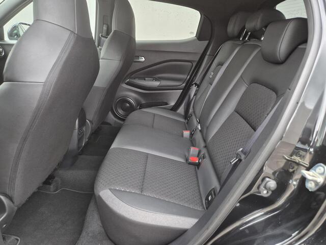 Nissan JUKE 1.0 DIG-T N-Connecta Automaat / Cold Pack / Trekgewicht 1250 kg / Apple Carplay Android Auto / Adaptief CC / Stuur-, Stoel en Voorruit verwarming / Achteruitrijcamera / Keyless Entry/Start / Draadloze telefoon lader /