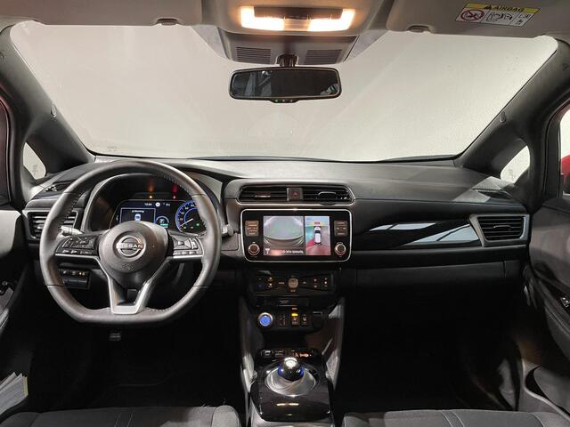 Nissan LEAF e+ N-Connecta 62 kWh | Navigatie | 360 Camera | Parkeersensoren voor en achter | Carplay |