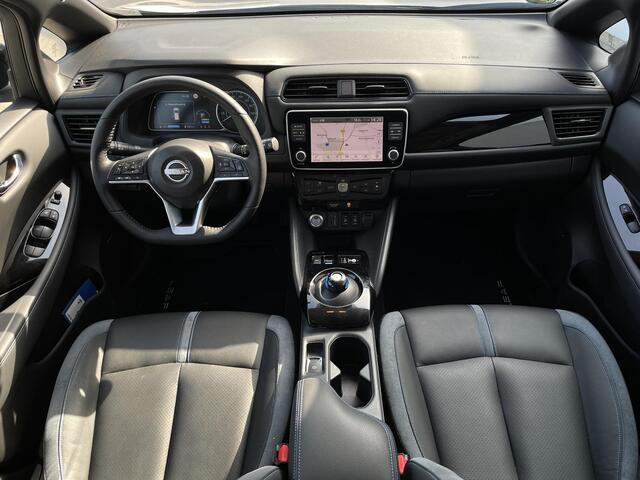 Nissan LEAF Tekna 39 kWh / Navigatie + Apple Carplay - Android Auto / Bose Premium audio / 360* Camera / Keyless Entry & Start /