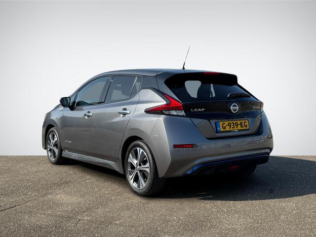 Nissan LEAF N-Connecta 40 kWh | Navigatie | 360° Camera | Stuur- + Stoelverwarming | Keyless Entry | Adapt. Cruise Control | Rijklaarprijs!