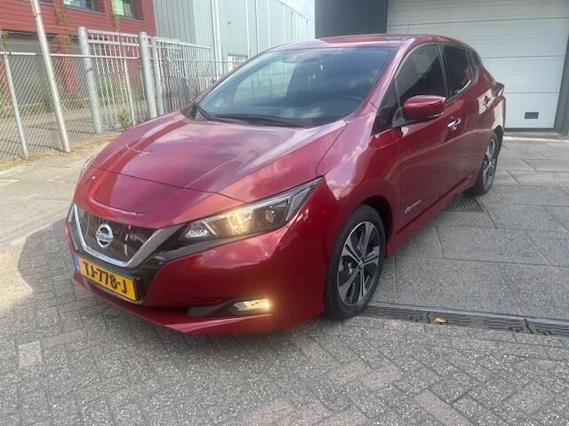 Nissan LEAF N-Connecta 40 kWh AIRCO I NAVI I ELECTRISCHE RAMEN I 2 OPLAADKABELS I ZEER COMPLEET