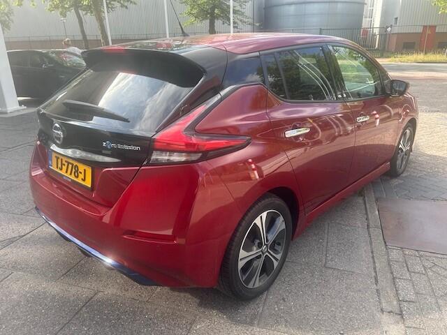 Nissan LEAF N-Connecta 40 kWh AIRCO I NAVI I ELECTRISCHE RAMEN I 2 OPLAADKABELS I ZEER COMPLEET