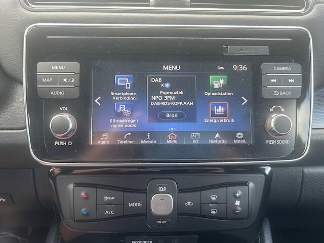 Nissan LEAF N-Connecta 40 kWh AIRCO I NAVI I ELECTRISCHE RAMEN I 2 OPLAADKABELS I ZEER COMPLEET