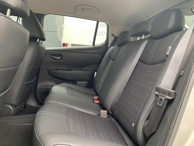 Nissan LEAF Tekna 40 kWh