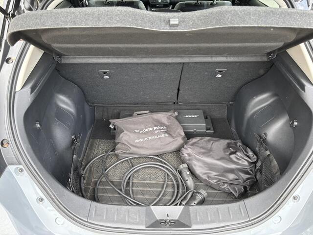 Nissan LEAF Tekna 40 kWh