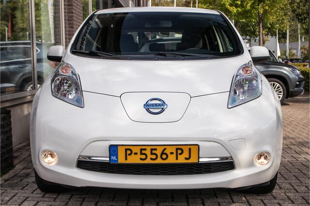 Nissan LEAF Acenta 30 kWh - All-in rijklrprs | DAB | 4seasons banden