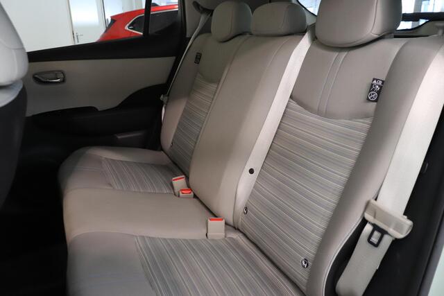 Nissan LEAF N-Connecta 40 kWh | 360° Camera | Navigatie | Climate control | Adaptieve cruise control | AppleCarplay AndroidAuto |