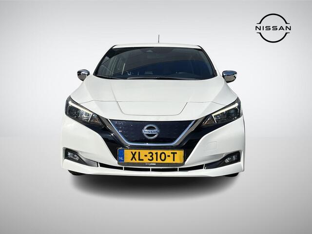 Nissan LEAF Acenta 40 kWh Chrome Pack, SoH 89% | Navigatie | Camera | Adapt. Cruise Control | Apple Carplay/Android Auto | Keyless Entry | Dodehoek Detectie | Rijklaarprijs!