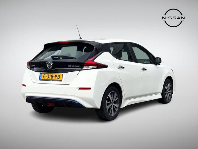 Nissan LEAF Acenta 40 kWh SoH 91% | Navigatie | Camera | Adapt. Cruise Control | Apple Carplay/Android Auto | Keyless Entry | Dodehoek Detectie | Rijklaarprijs!