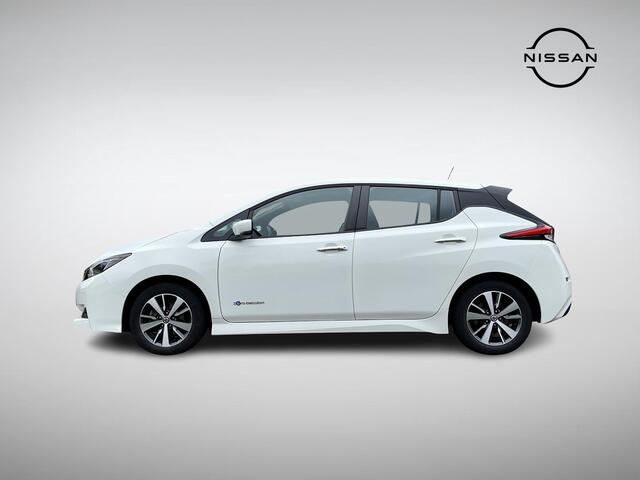 Nissan LEAF Acenta 40 kWh | Navigatie | Camera | Adapt. Cruise Control | Apple Carplay/Android Auto | Keyless Entry | Dodehoek Detectie | Rijklaarprijs!