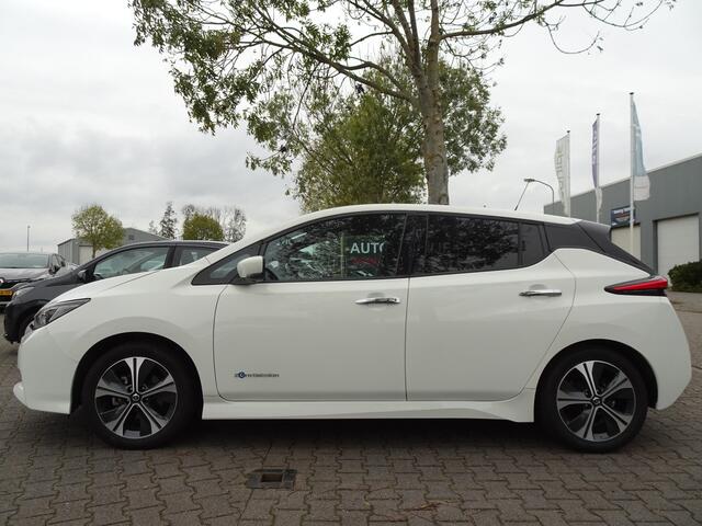 Nissan LEAF N-Connecta 40 kWh