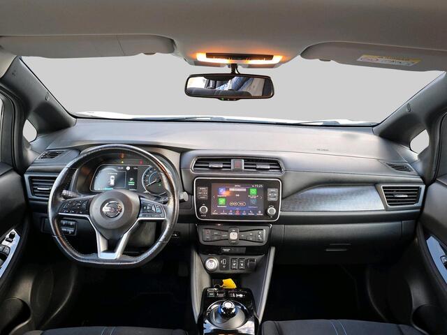 Nissan LEAF N-Connecta 40 kWh | Automaat | Stoelverwarming | Navigatie | 360 Camera |