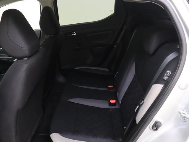 Nissan MICRA 0.9 IG-T N-Connecta N-Line Navigatie | Parkeercamera
