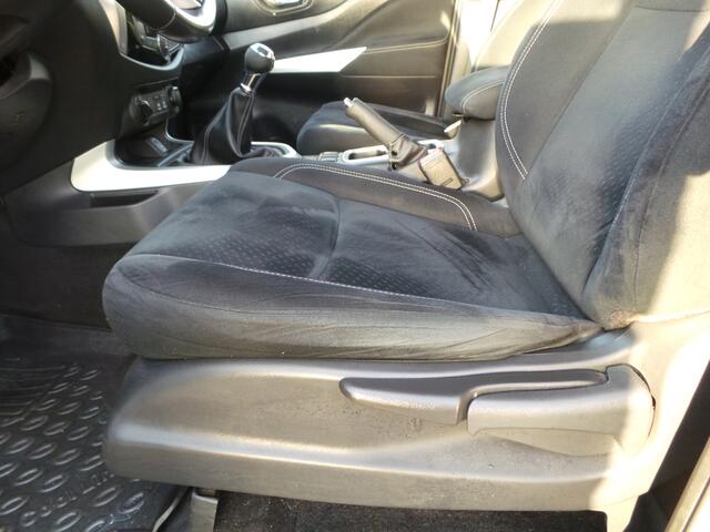 Nissan NAVARA 2.3 dCi 4X4 N-Connecta King Cab Airco,Cruise,Navigatie,Lm velgen,Enz 3500kg trekken