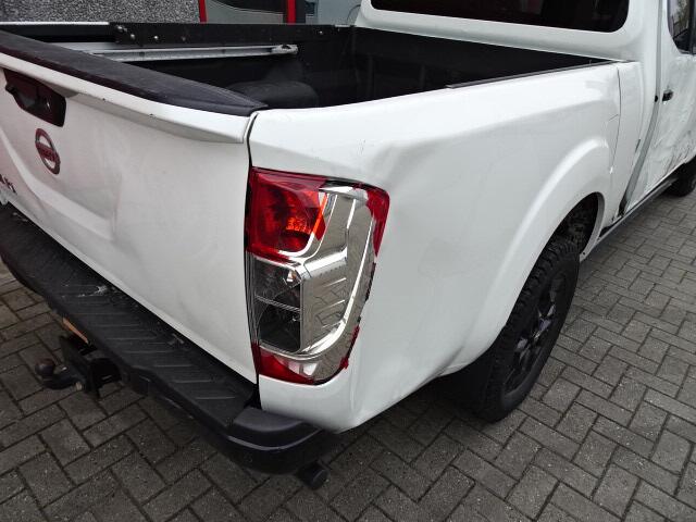 Nissan NAVARA NISSAN 2.3 190 pk 5 zitter automaat