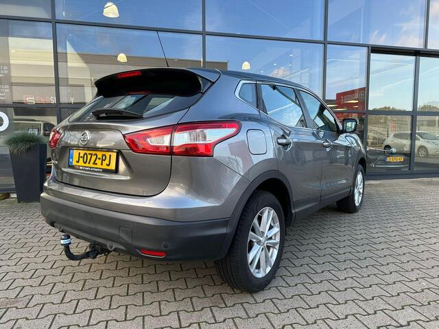 Nissan QASHQAI 1.2 Acenta *Stoelverwarming en Trekhaak*