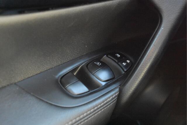 Nissan QASHQAI 1.2 Tekna | Trekhaak | Leer | LED | Nightshade |