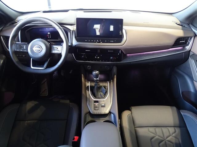 Nissan QASHQAI 1.3 MHEV Tekna | Panoramisch glazen dak + Cold Pack | 12.3" TFT digitale cockpit | Audiosysteem met DAB, Apple Carplay & Android Auto, USB-aansluiting, stuurwielbediening en 6 luidsprekers | Automatische achterklep